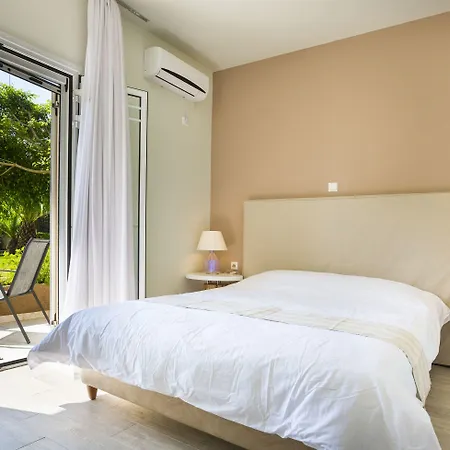 Aparthotel Olive Grove & Svoronata
