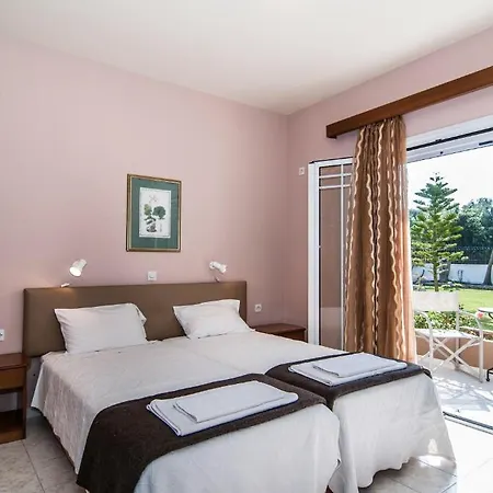 Olive Grove & Hotel apartamentowy Svoronata