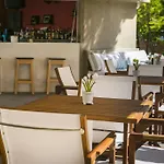 Olive Grove & 3* 스보로나타