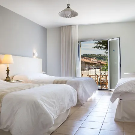 Olive Grove & Aparthotel Svoronata