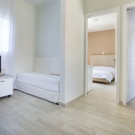 Olive Grove & Apartahotel Svoronata