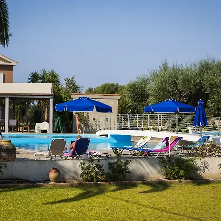 Apartahotel Olive Grove &